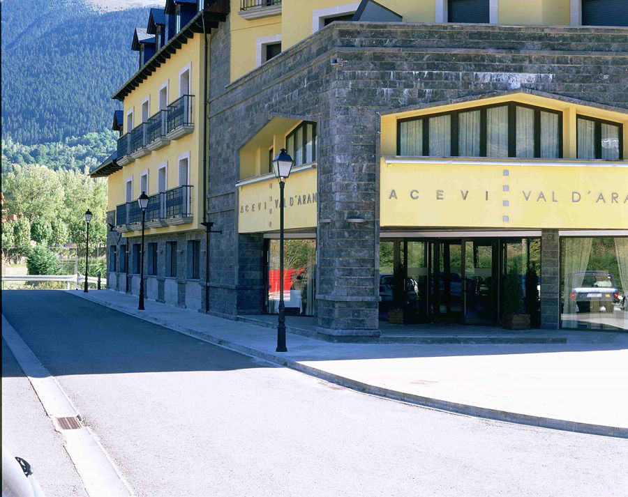 Hotel Spa Acevi Val D'Aran เบียญา ภายนอก รูปภาพ