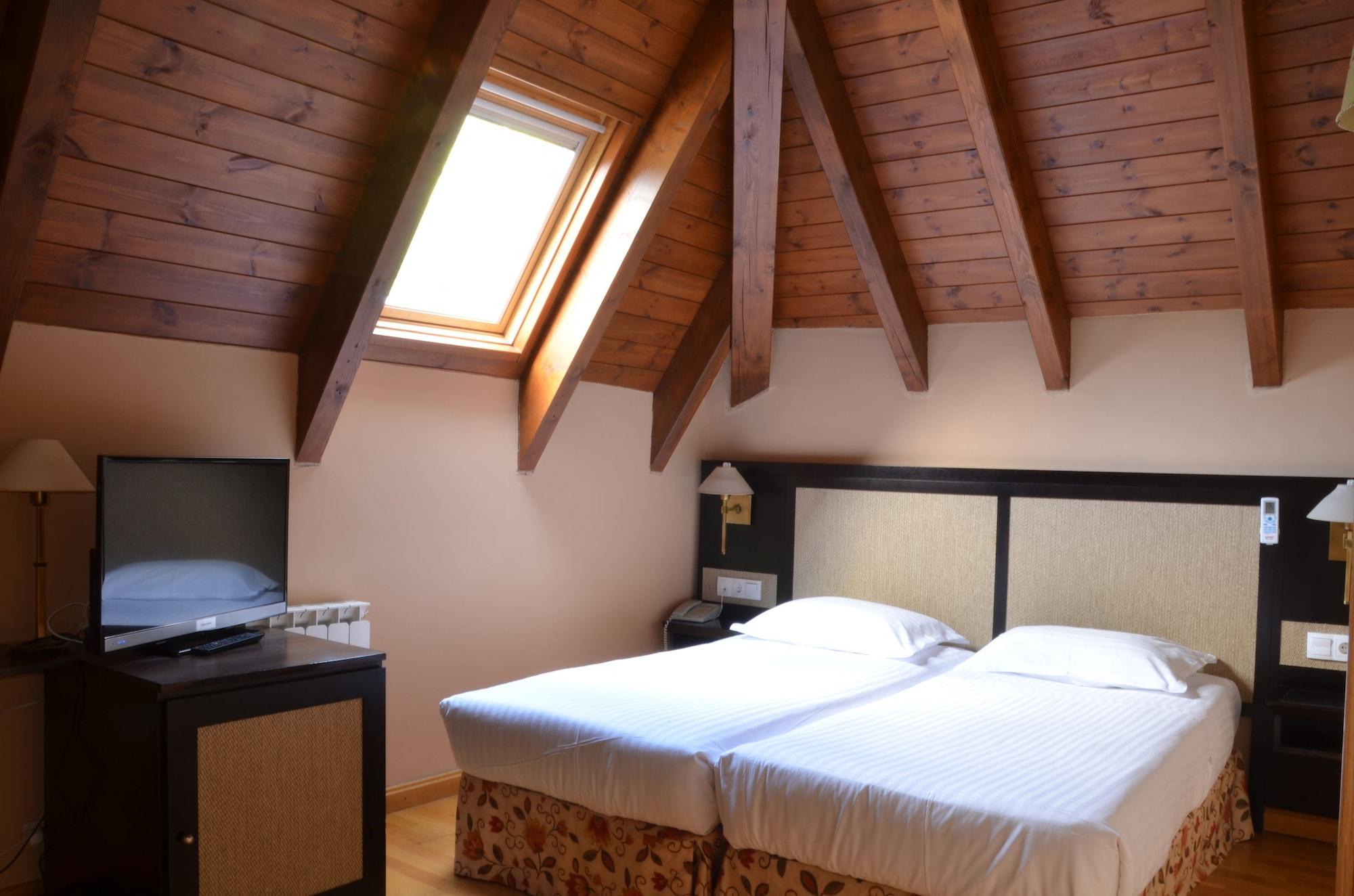Hotel Spa Acevi Val D'Aran เบียญา ภายนอก รูปภาพ