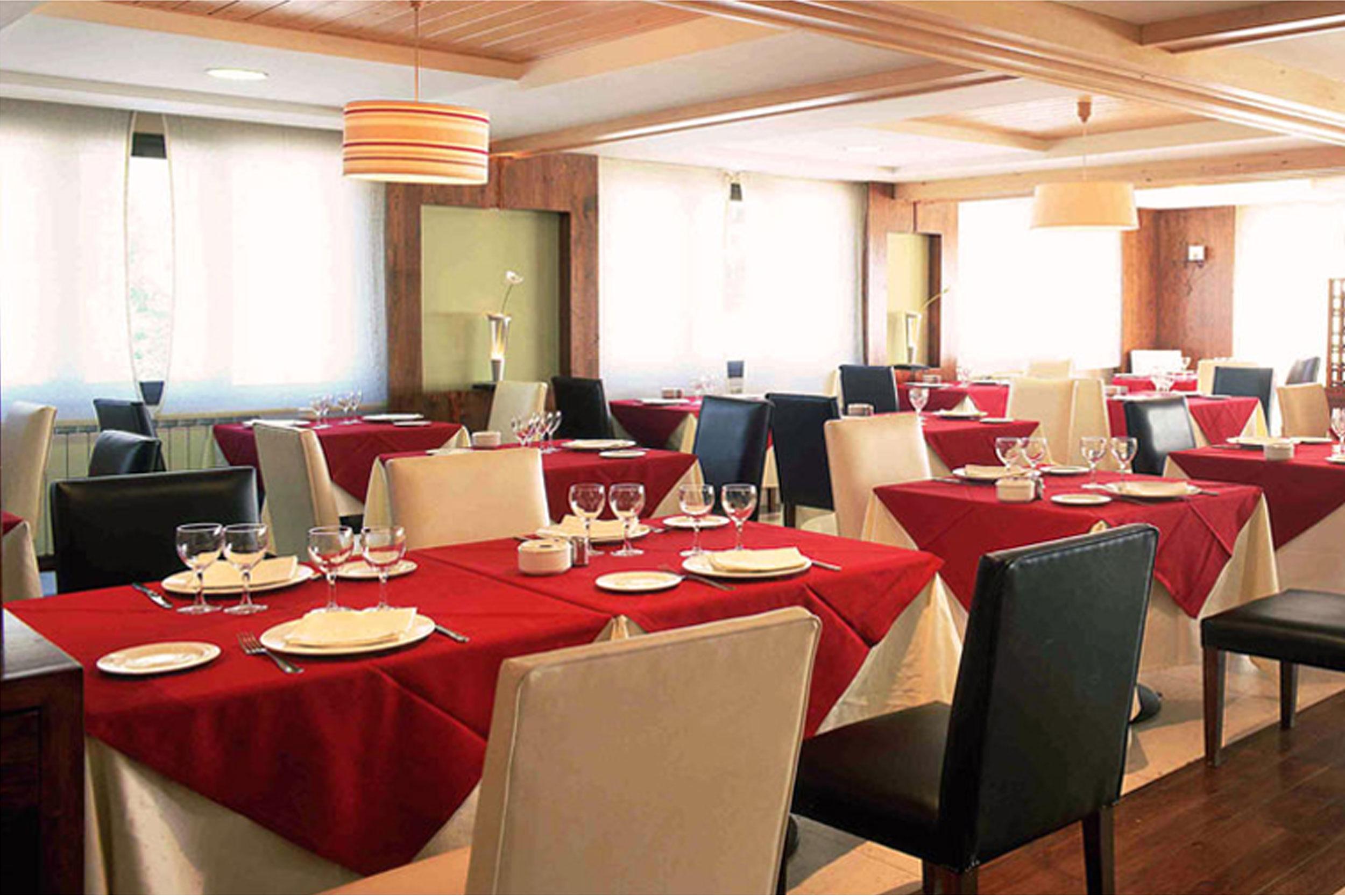 Hotel Spa Acevi Val D'Aran เบียญา ภายนอก รูปภาพ