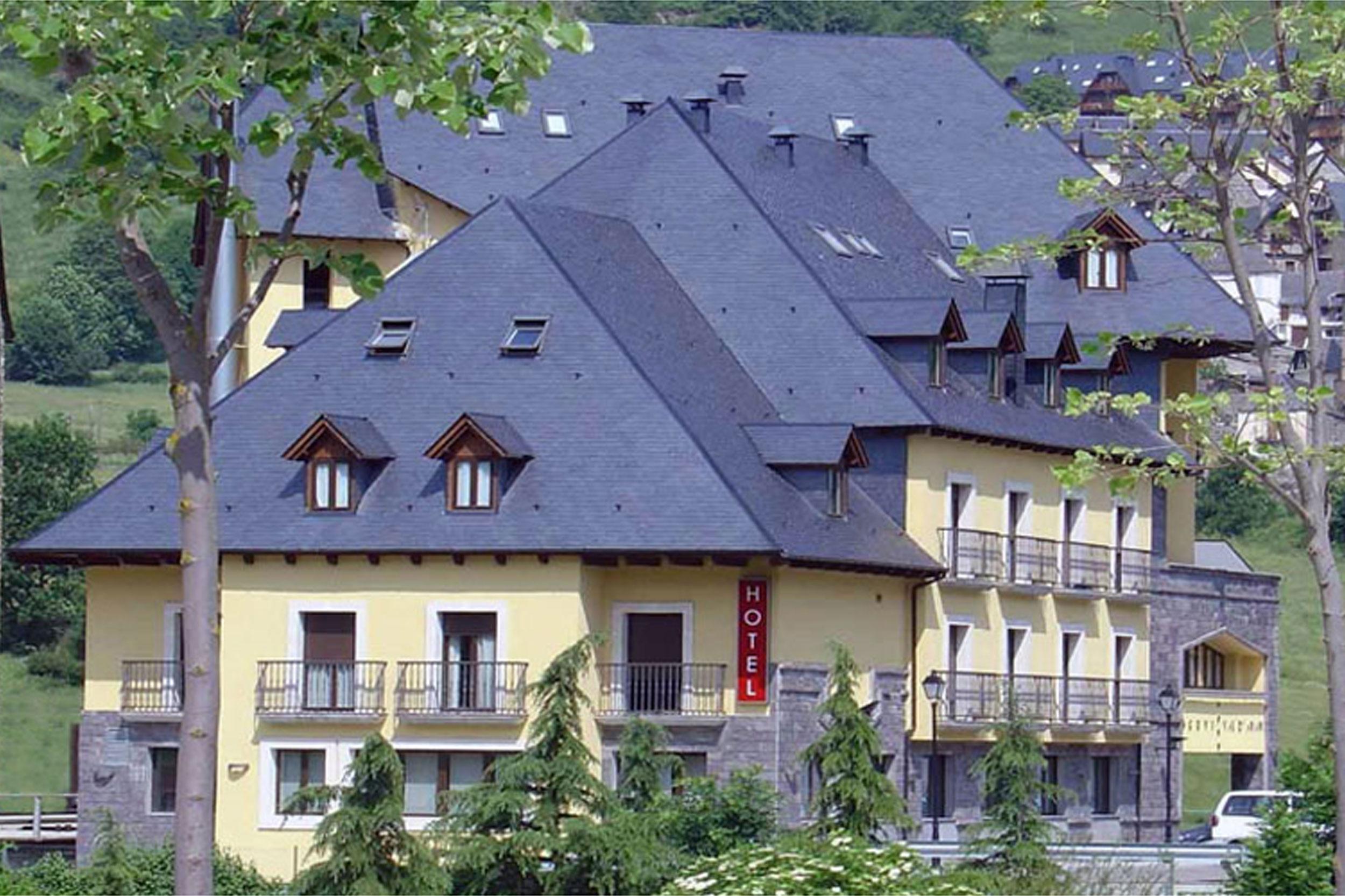 Hotel Spa Acevi Val D'Aran เบียญา ภายนอก รูปภาพ
