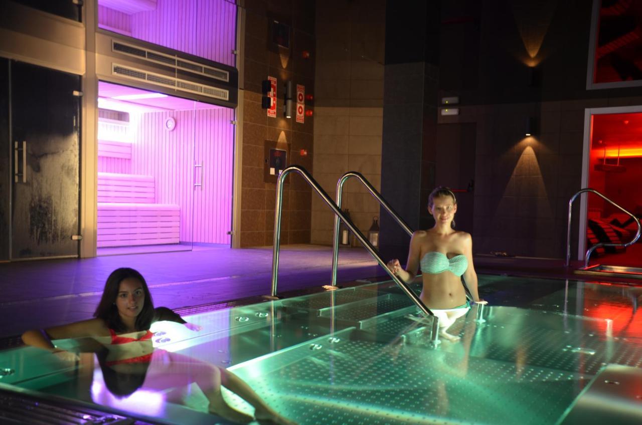 Hotel Spa Acevi Val D'Aran เบียญา ภายนอก รูปภาพ