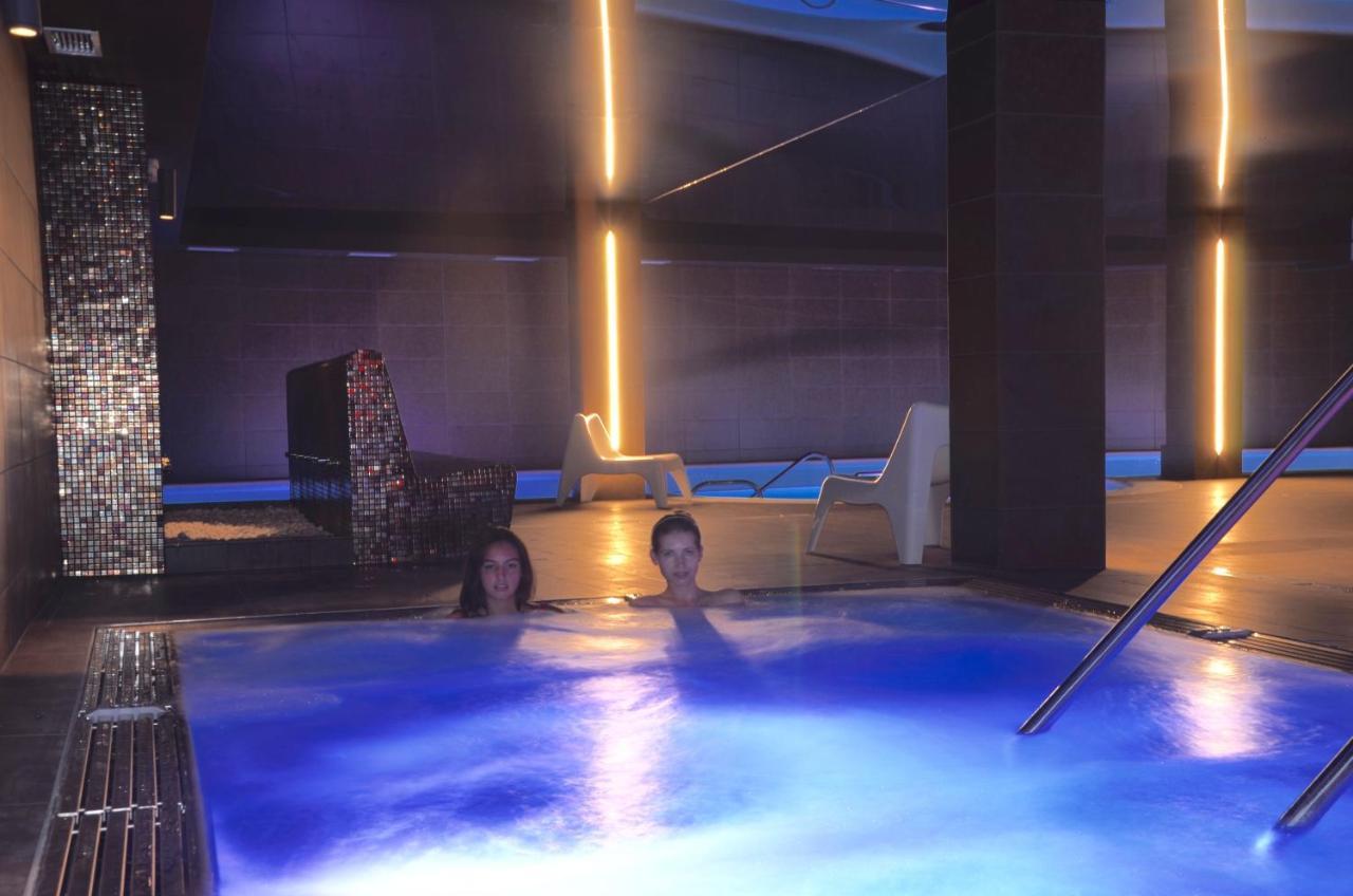 Hotel Spa Acevi Val D'Aran เบียญา ภายนอก รูปภาพ