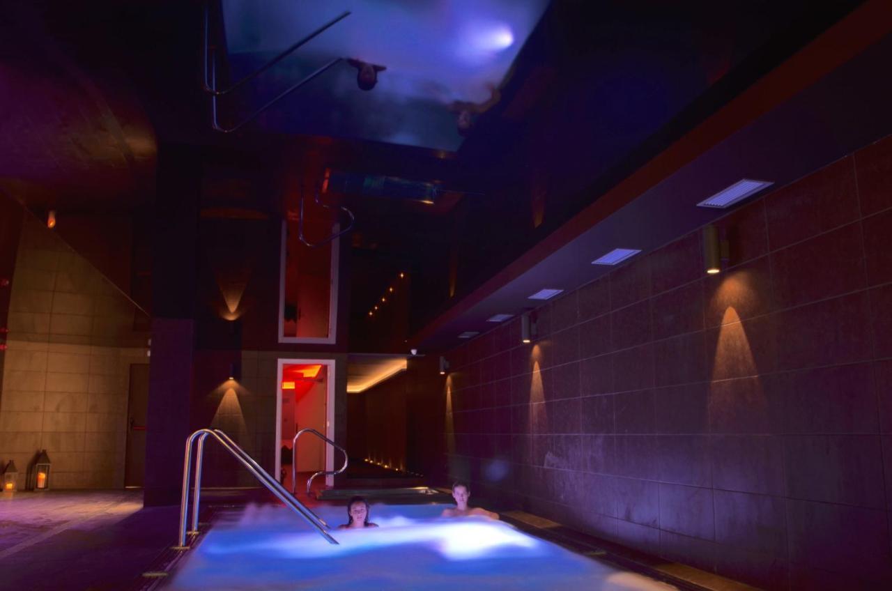 Hotel Spa Acevi Val D'Aran เบียญา ภายนอก รูปภาพ