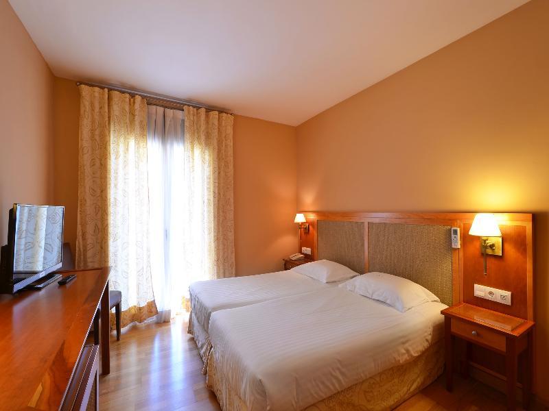 Hotel Spa Acevi Val D'Aran เบียญา ภายนอก รูปภาพ