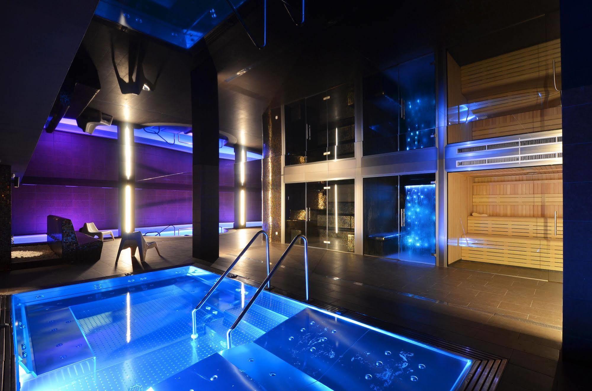 Hotel Spa Acevi Val D'Aran เบียญา ภายนอก รูปภาพ